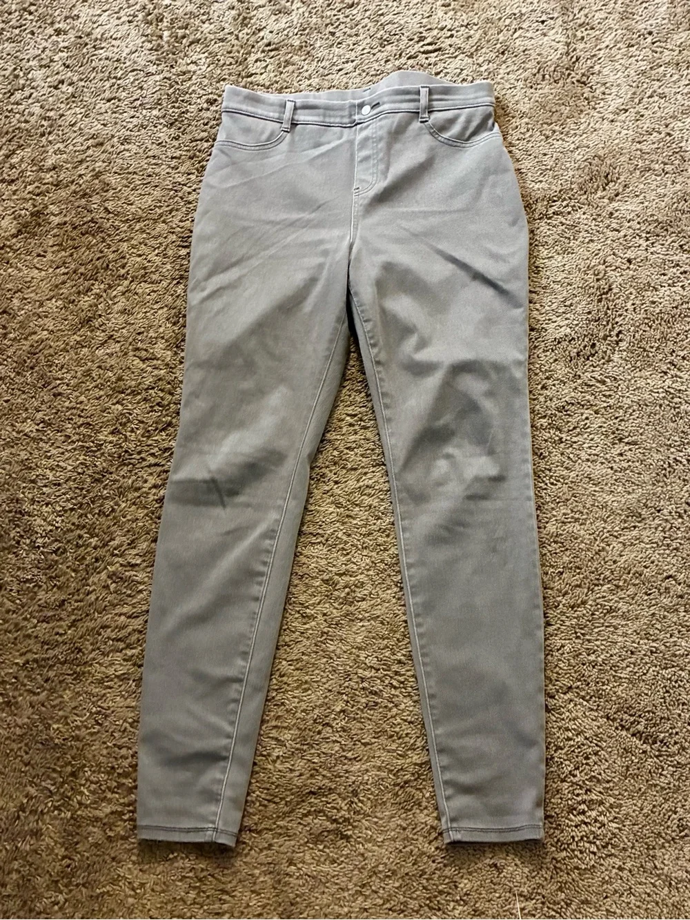Time and Tru Women's Skinny Jeans in Light Gray